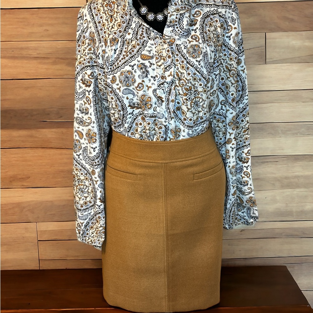 NWT Loft Camel wool, fully lined skirt